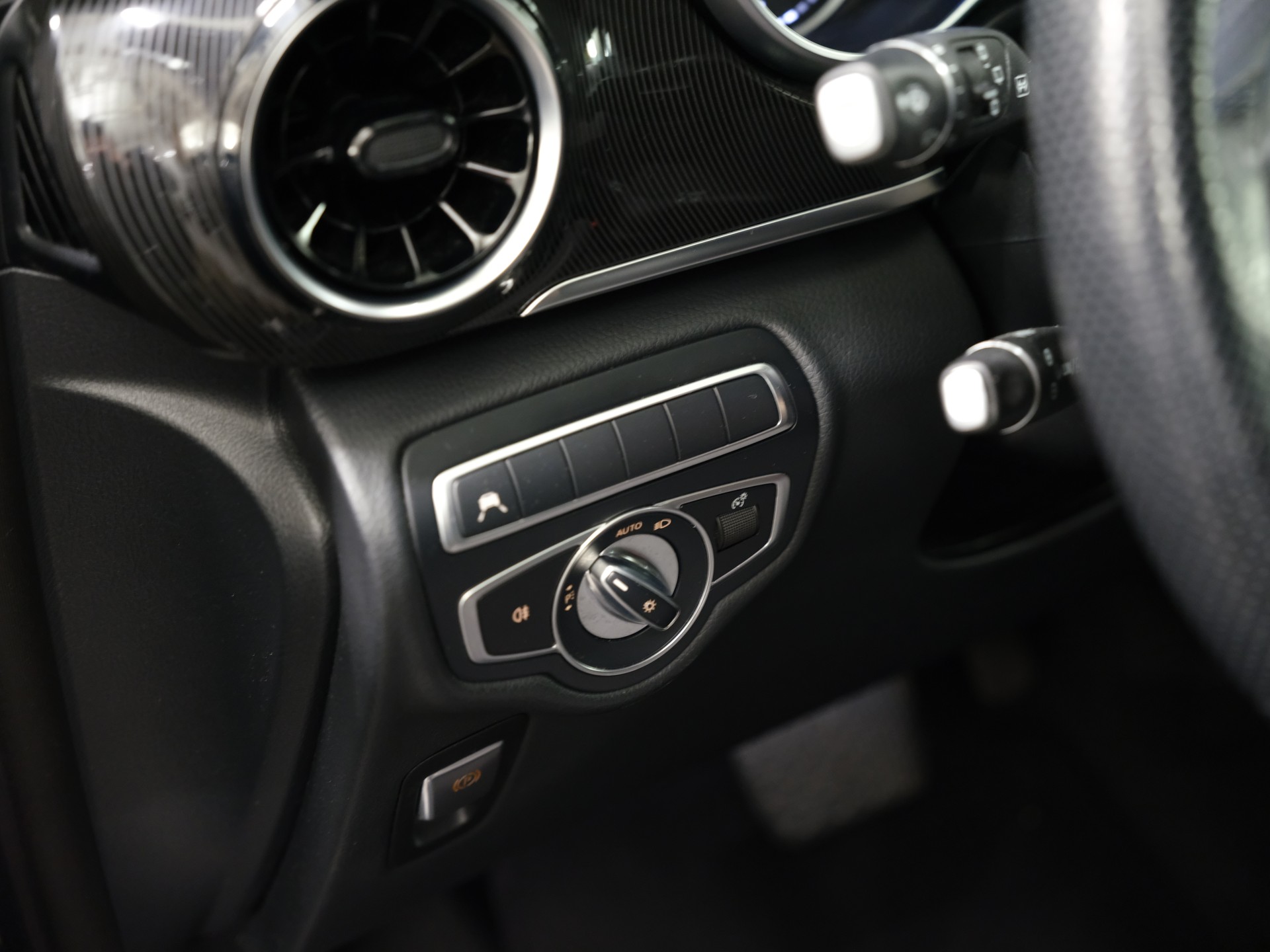 MERCEDES-BENZ V 220 d lang 4Matic 9G-Tronic-image-28