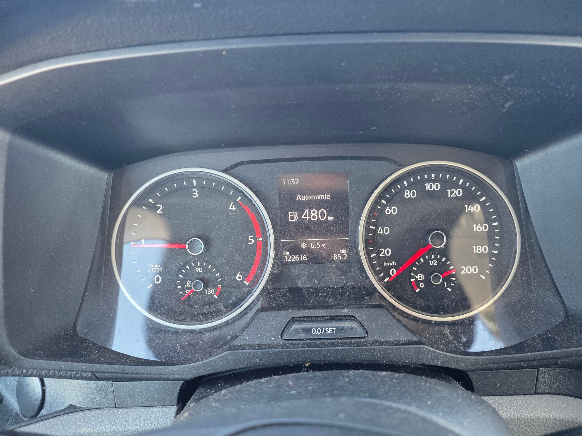 VW Crafter 35 2.0 TDI L4-image-5