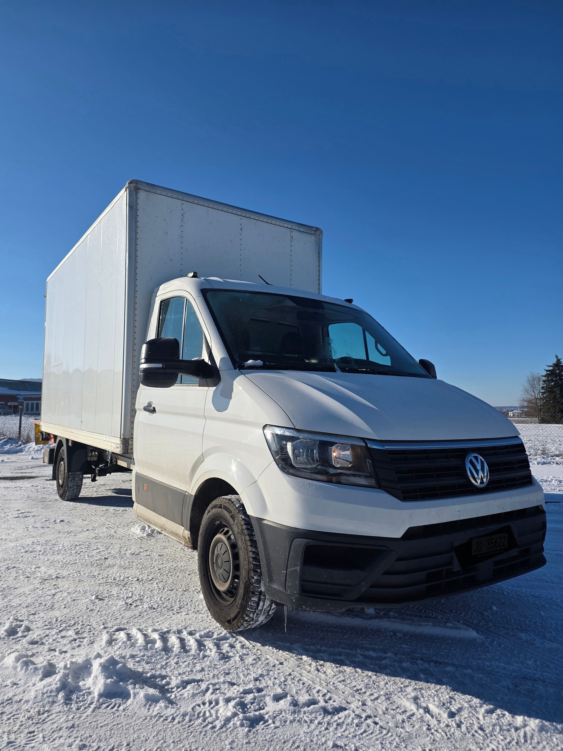 VW Crafter 35 2.0 TDI L4-image-0