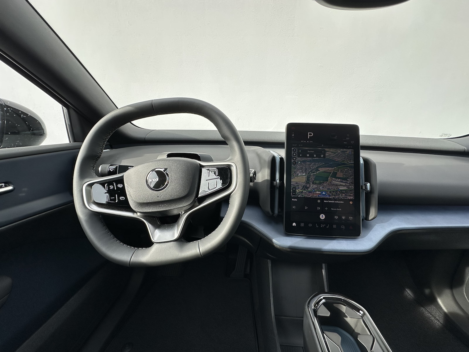 VOLVO EX 30 E60 Twin Ultra Performance AWD-image-9