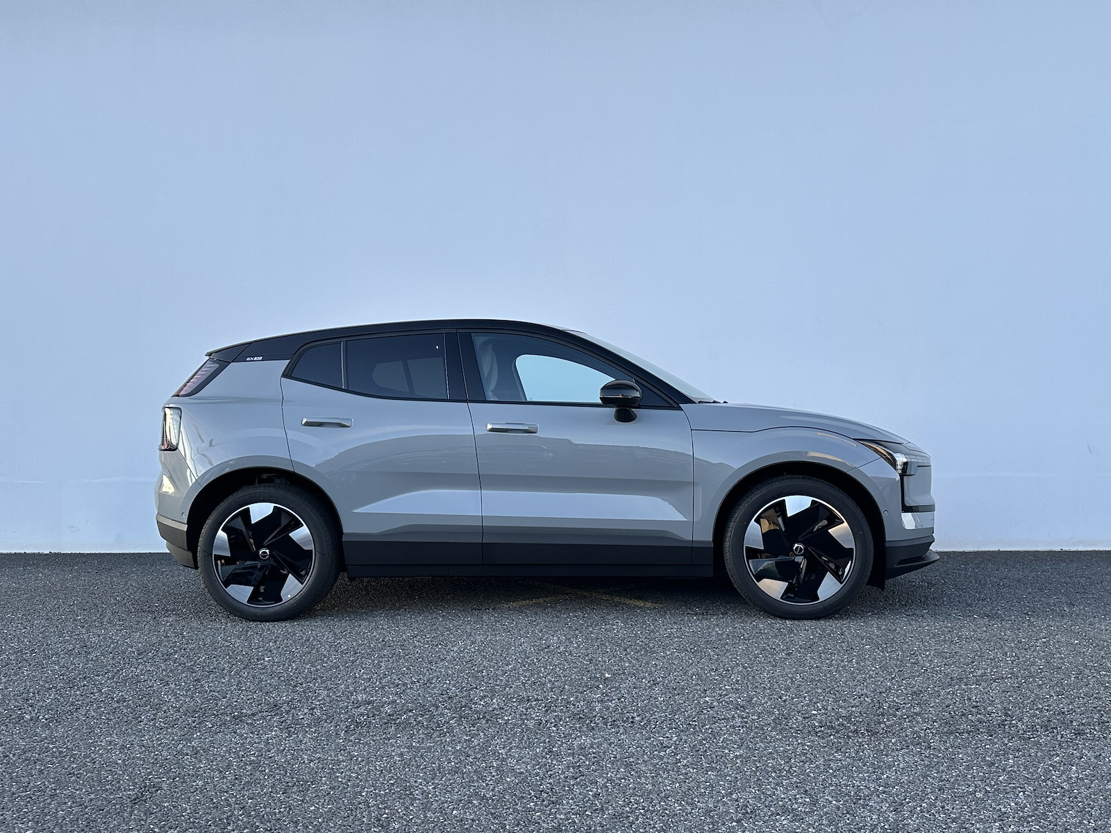 VOLVO EX 30 E60 Twin Ultra Performance AWD-image-3
