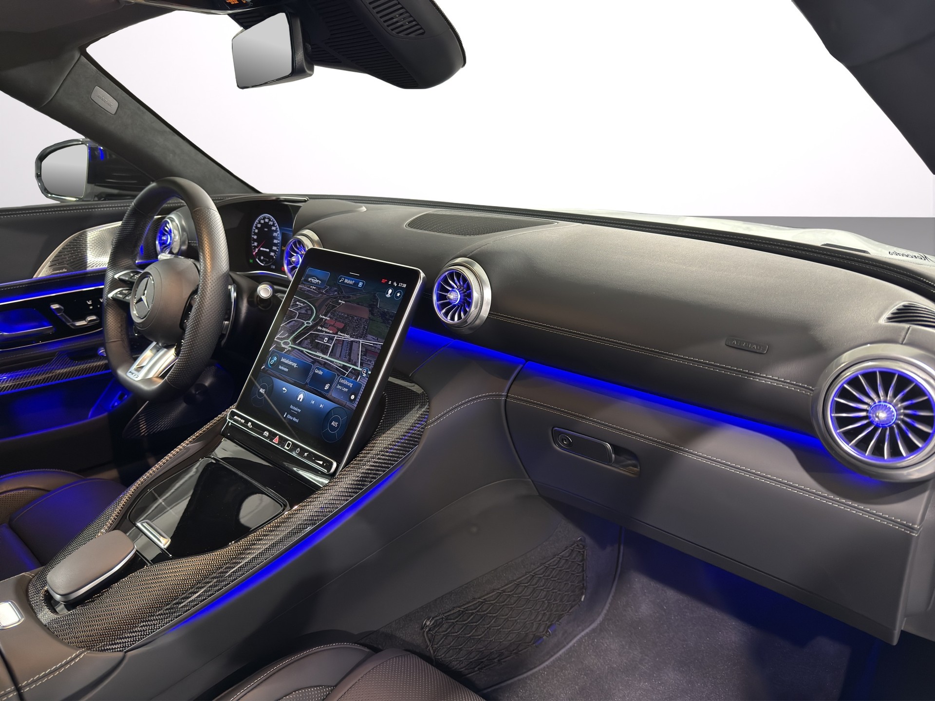 MERCEDES-BENZ AMG GT 63 4Matic+ Executive Edition-image-13