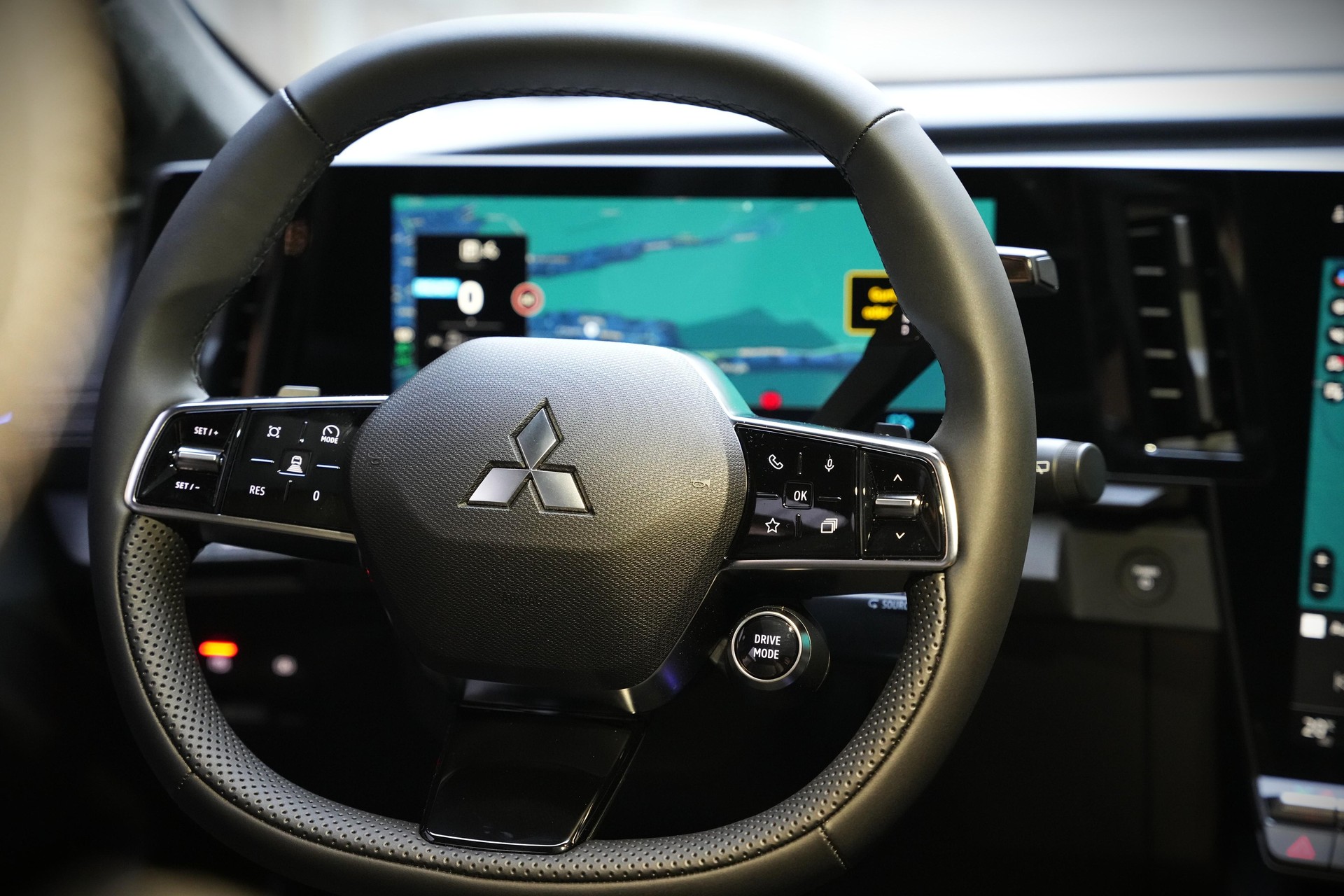 MITSUBISHI Eclipse Cross Instyle-image-9