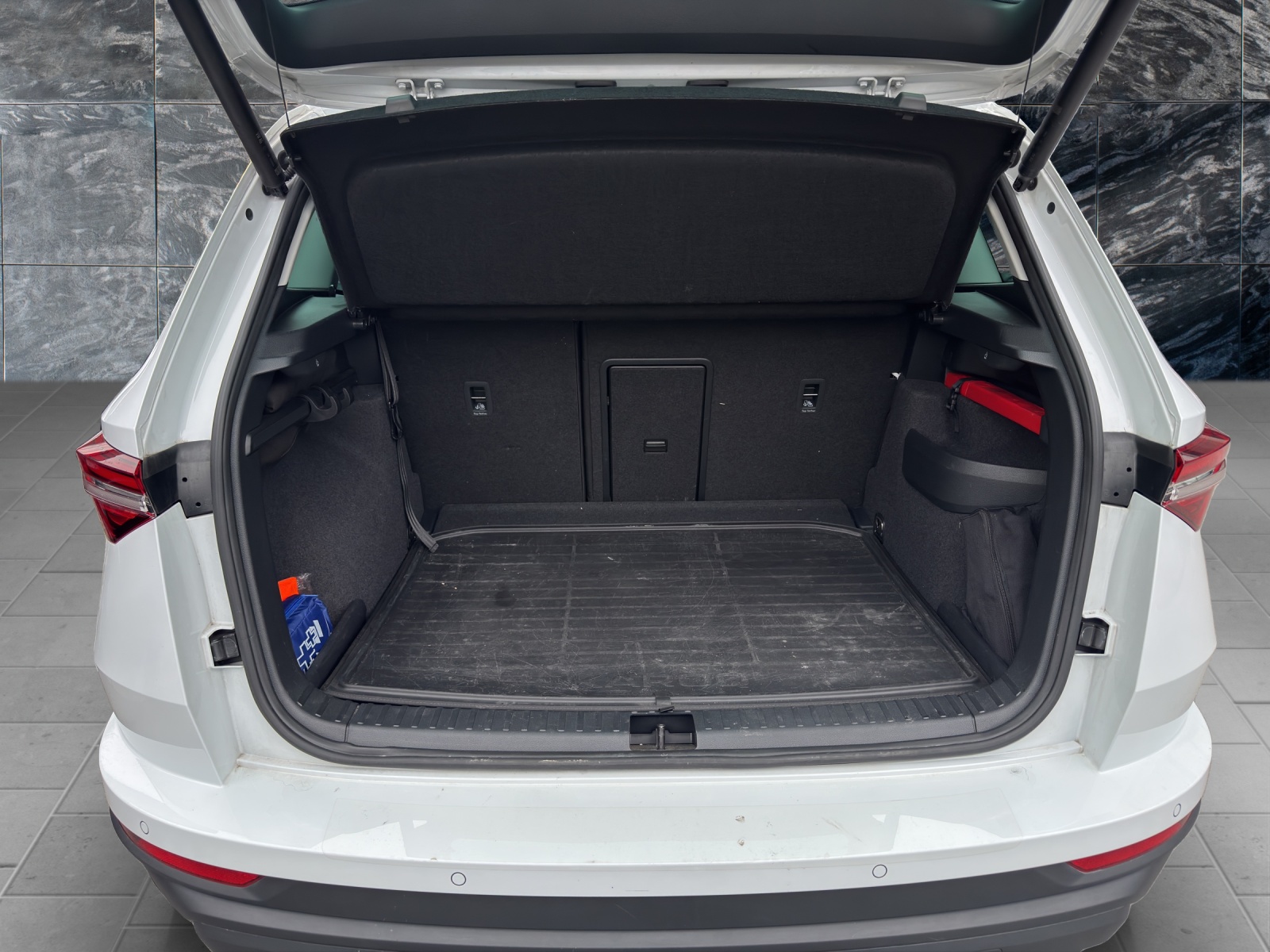 SKODA Karoq 2.0 TDI CR Style 4x4 DSG-image-4