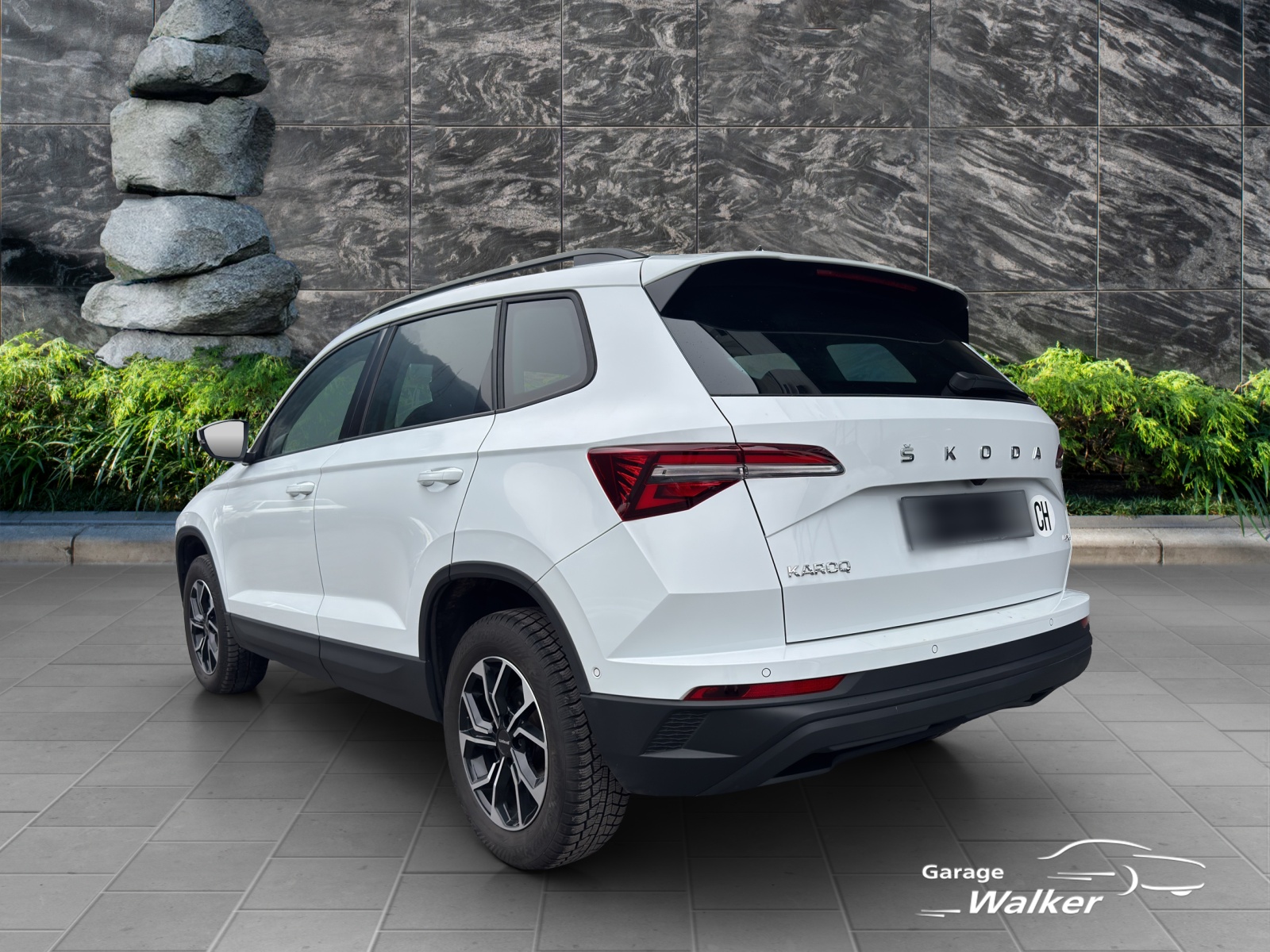 SKODA Karoq 2.0 TDI CR Style 4x4 DSG-image-2
