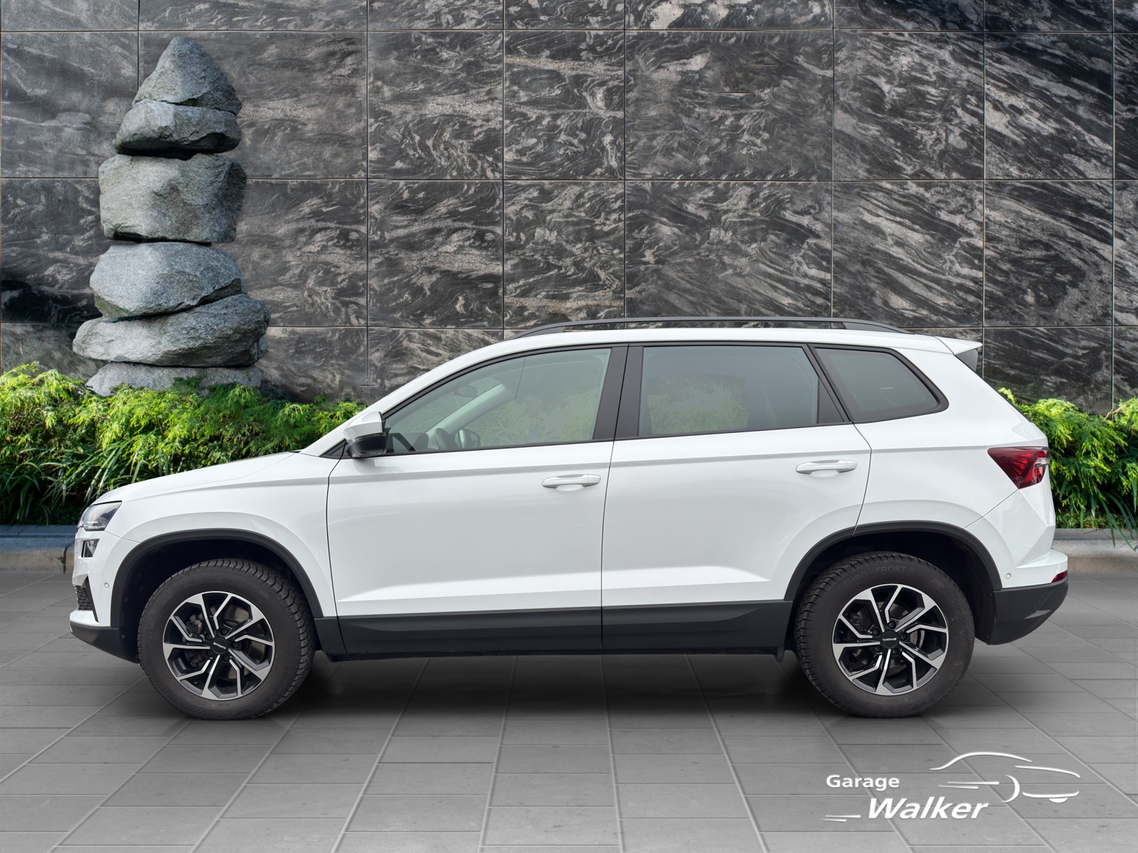 SKODA Karoq 2.0 TDI CR Style 4x4 DSG-image-1