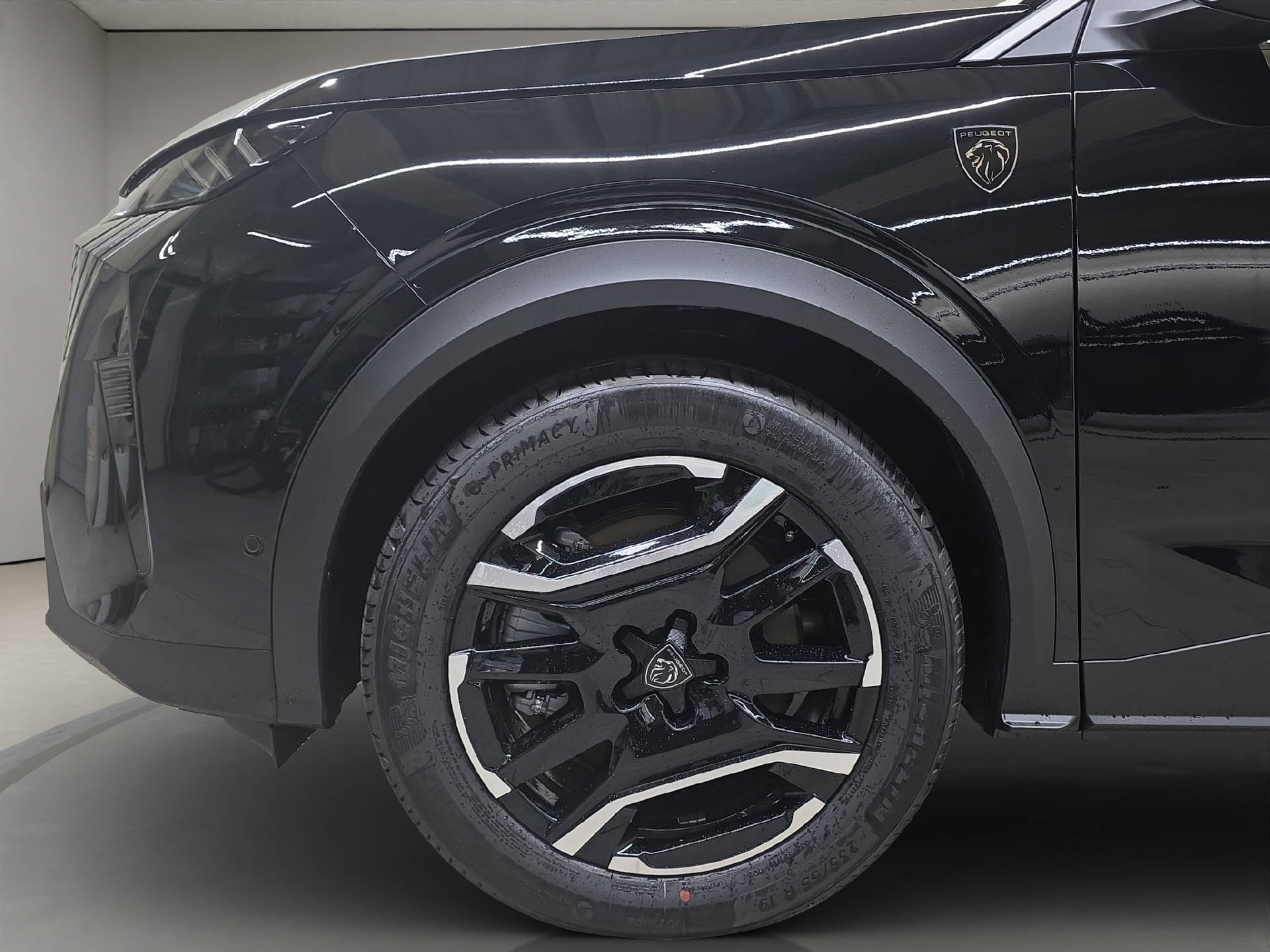 PEUGEOT 3008 1.6 Plug-in Hybrid 195 GT-image-12