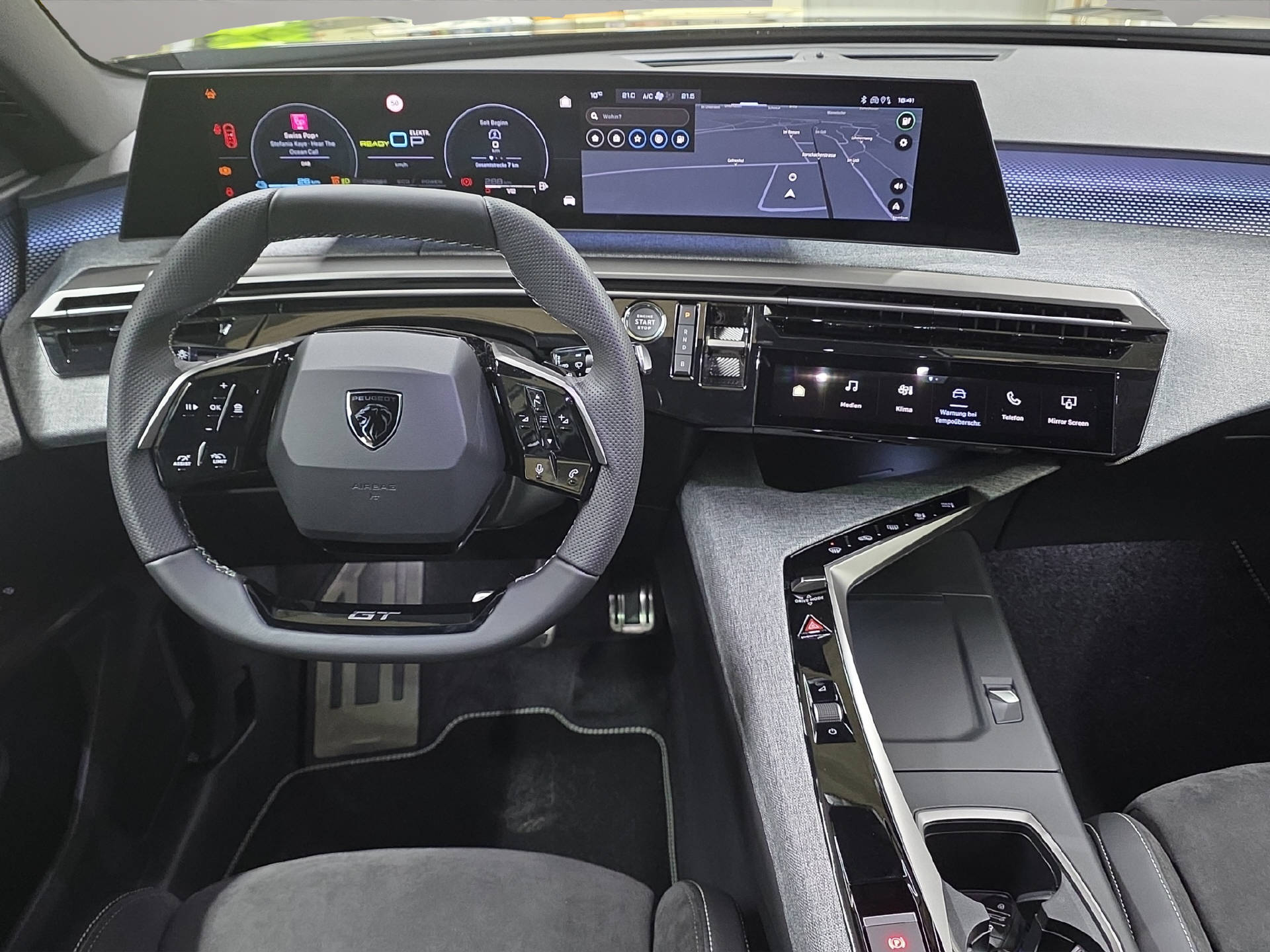 PEUGEOT 3008 1.6 Plug-in Hybrid 195 GT-image-6