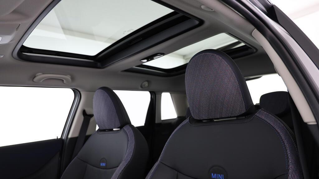 MINI Cooper 5 door S-image-17