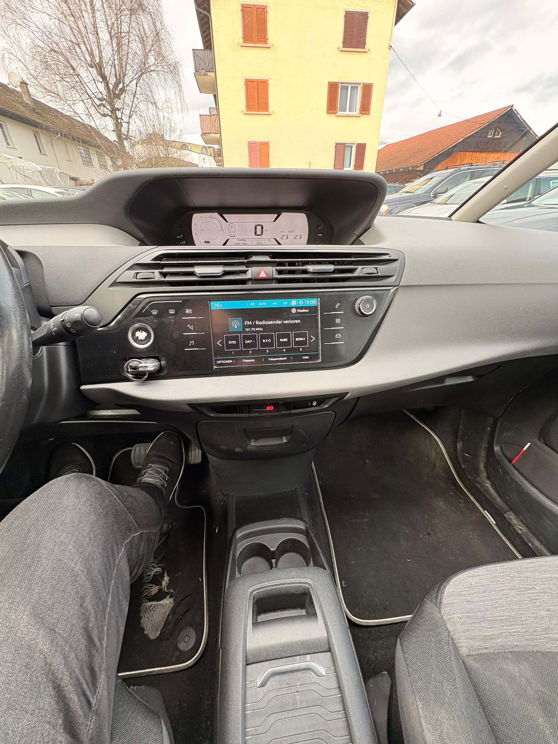 CITROEN Grand C4 Picasso 1.6 BlueHDi Exclusive EAT6-image-7
