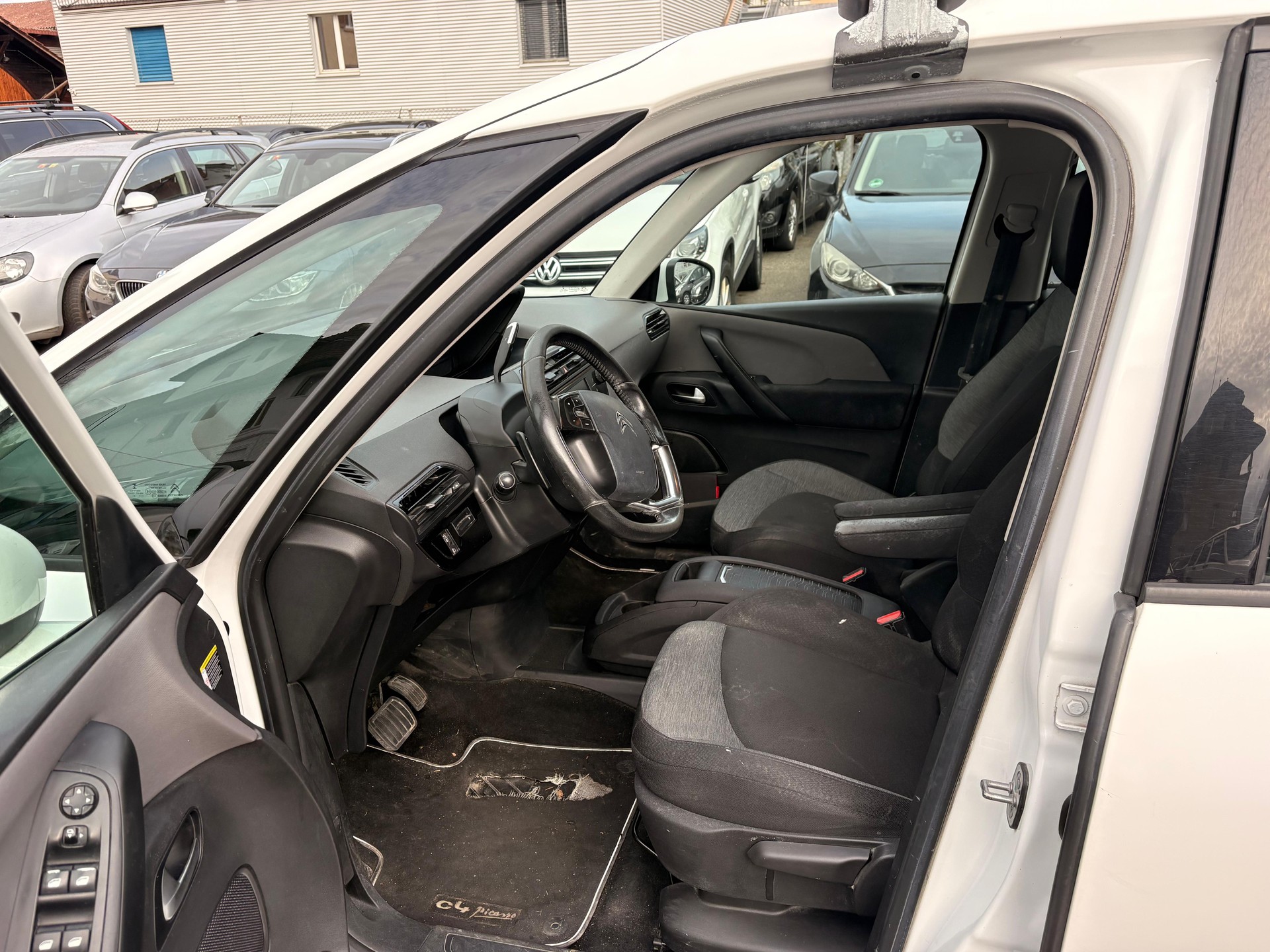 CITROEN Grand C4 Picasso 1.6 BlueHDi Exclusive EAT6-image-5