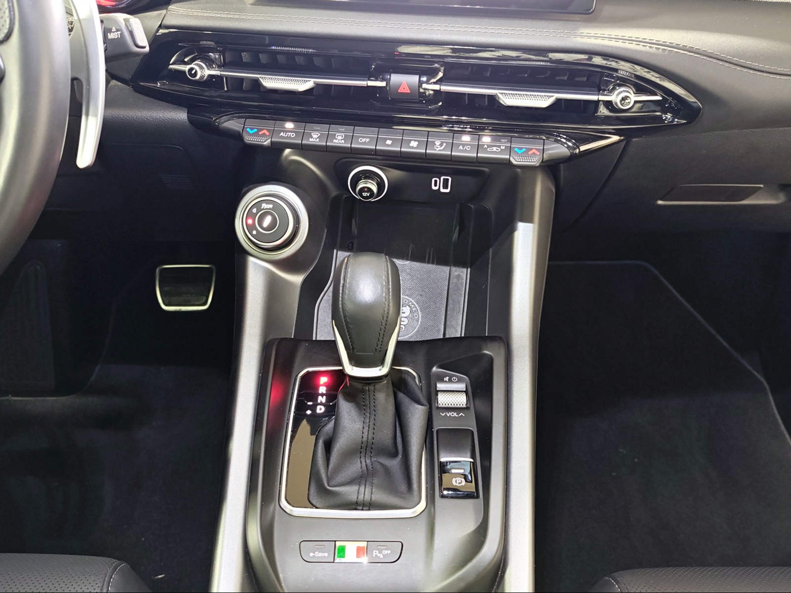 ALFA ROMEO Tonale 1.3 Plug-in-Hybrid Q4 Veloce Pack Premium Sky-image-10