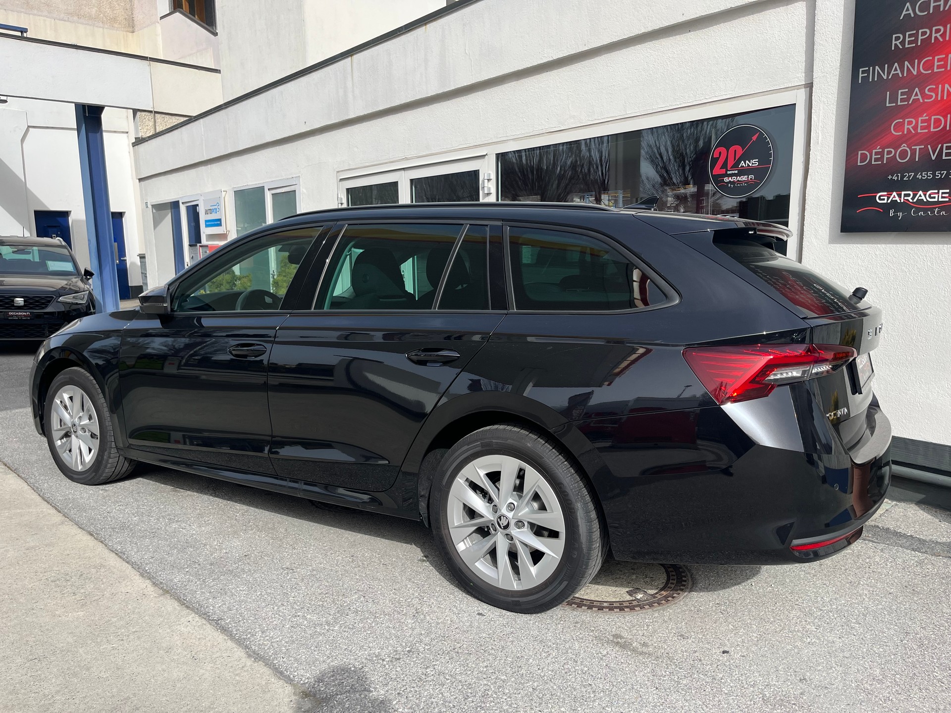 SKODA Octavia Combi 2.0 TSI DSG Selection 4x4-image-5