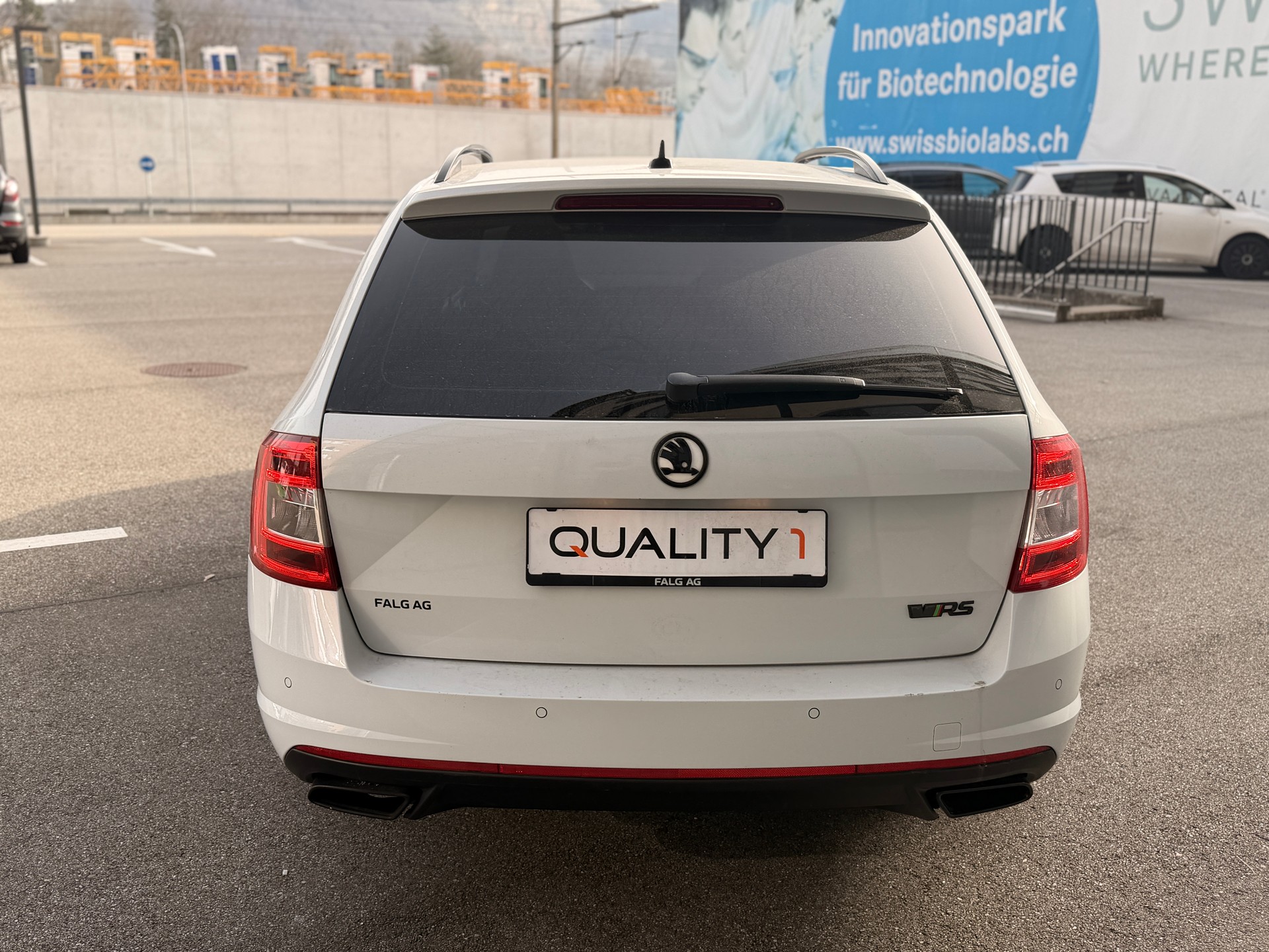 SKODA Octavia Combi 2.0 TDI RS DSG-image-3