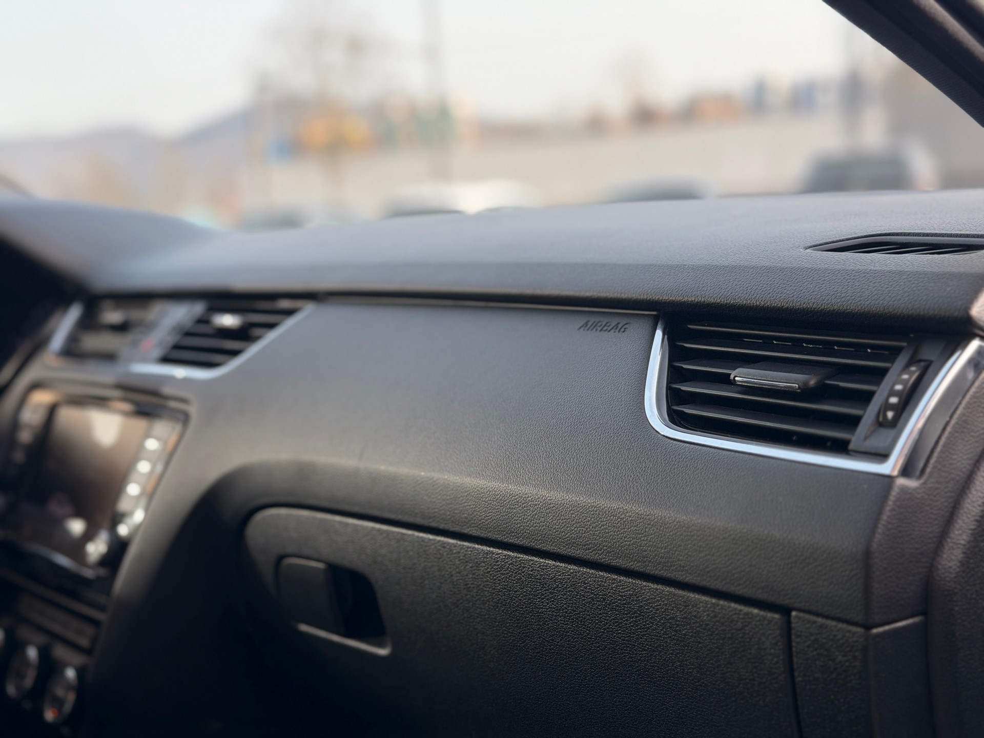 SKODA Octavia Combi 2.0 TDI RS DSG-image-26