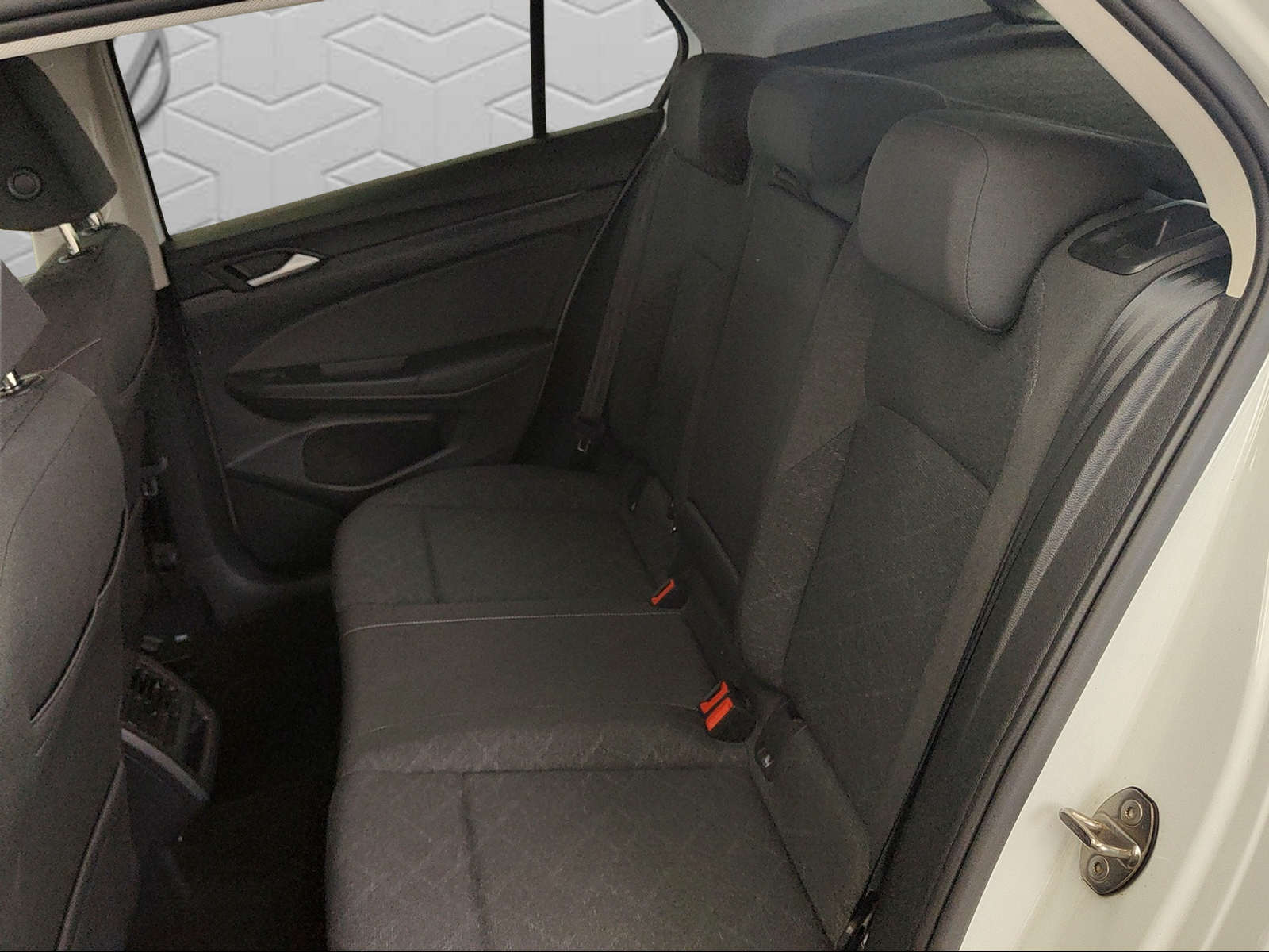 VW Golf 1.5 e TSI ACT 75 Edition DSG-image-15