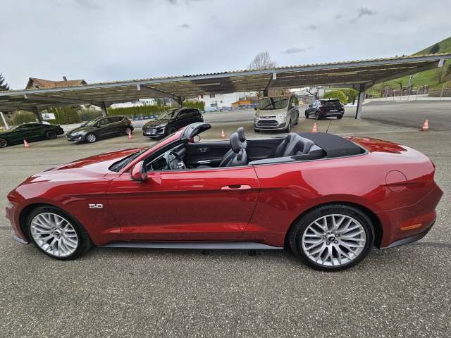 FORD Mustang Convertible 5.0 V8 GT-image-6