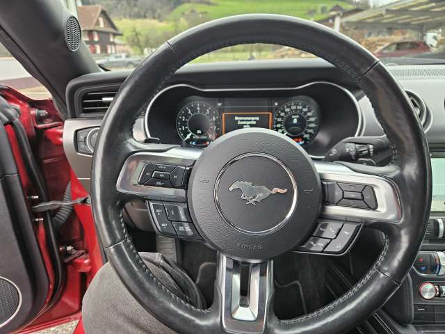 FORD Mustang Convertible 5.0 V8 GT-image-15