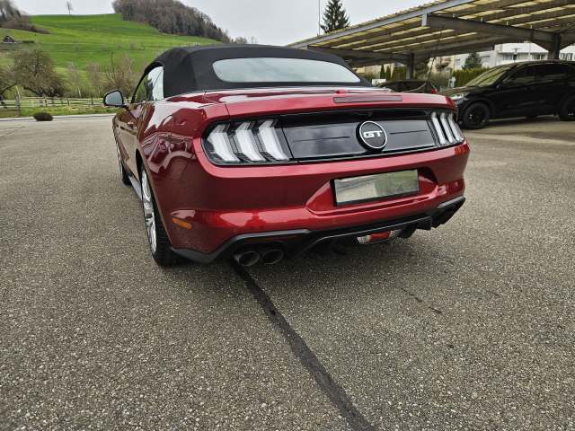 FORD Mustang Convertible 5.0 V8 GT-image-3