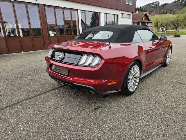 FORD Mustang Convertible 5.0 V8 GT-image-2