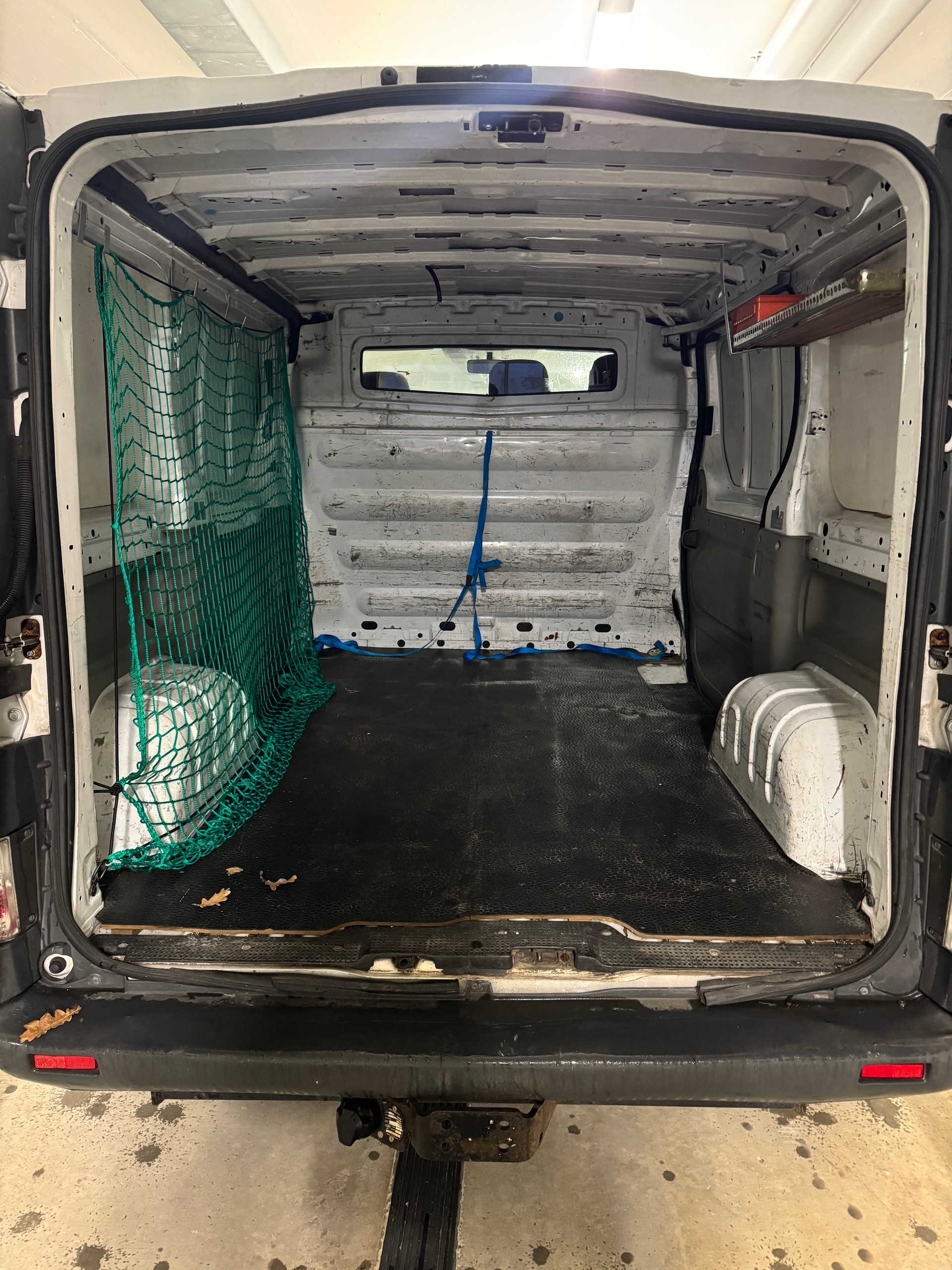 RENAULT Trafic 1.9 dCi 100 2.7t-image-8