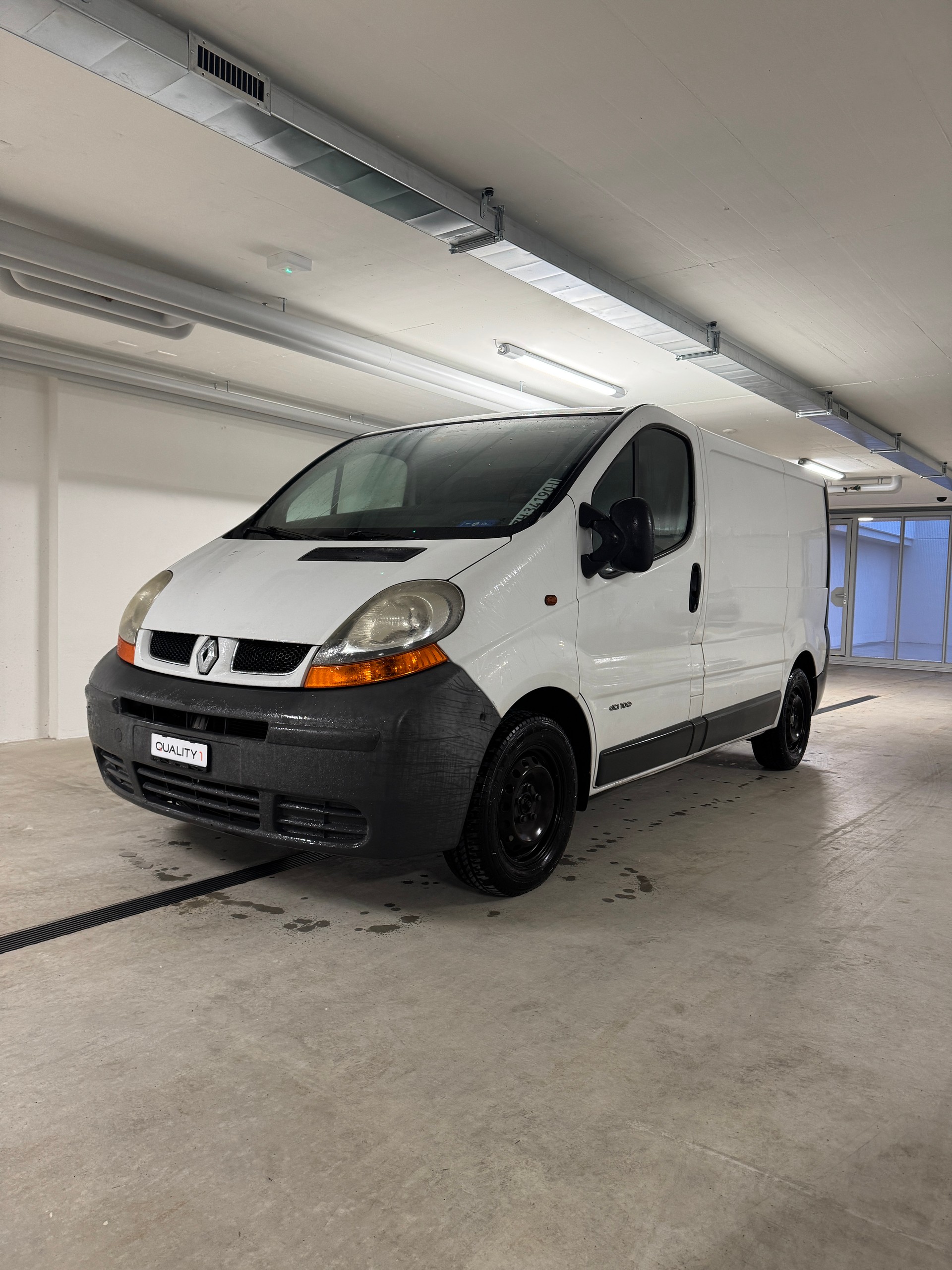 RENAULT Trafic 1.9 dCi 100 2.7t-image-0