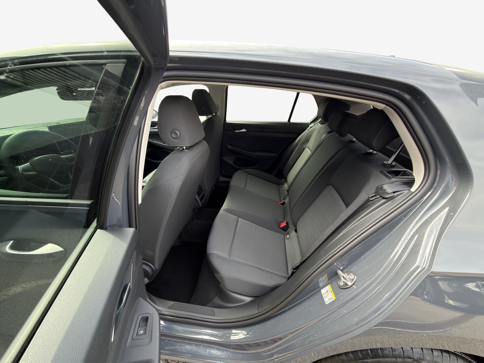 VW Golf 1.5 e TSI mHEV Value DSG-image-11