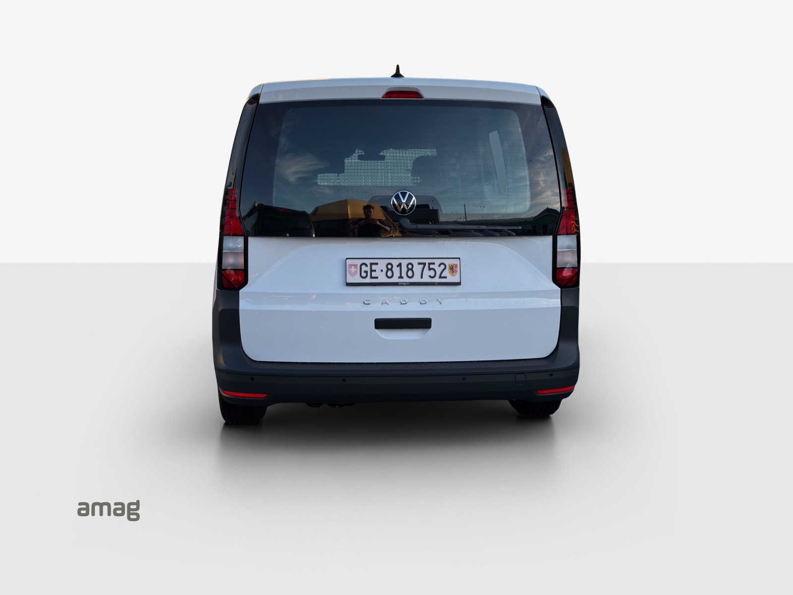 VW Caddy Cargo 2.0TDI Entry-image-3