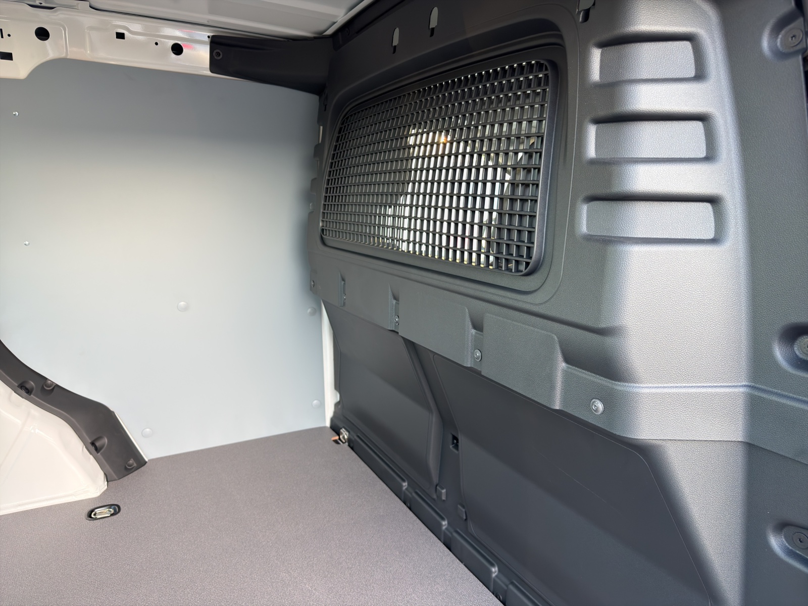 VW Caddy Cargo 2.0TDI Entry-image-11