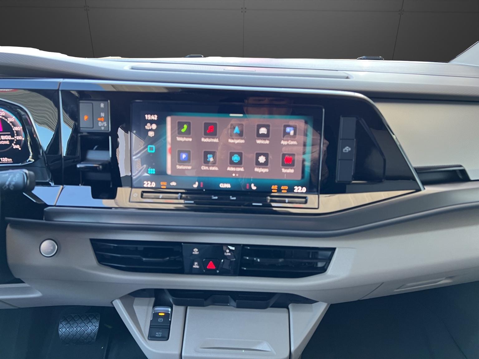 VW California 2.0 TSI Beach Tour Liberty-image-10
