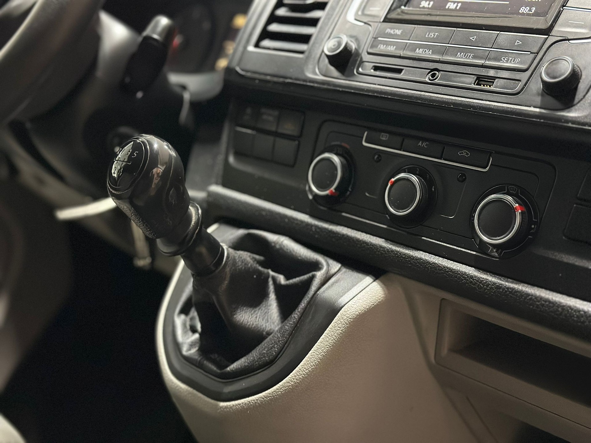 VW T6 2.0 TDI Euro 5-image-9