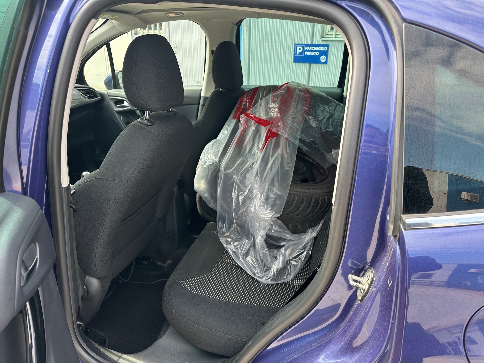 CITROEN C3 1.2i Exclusive-image-7