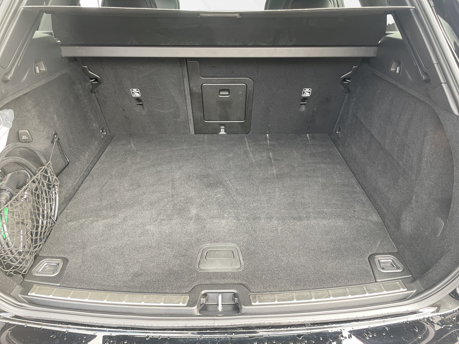 VOLVO XC60 2.0 T6 TE R-Design eAWD-image-14