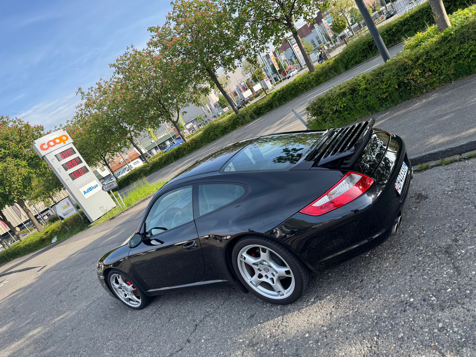 PORSCHE 911 Carrera S-image-0