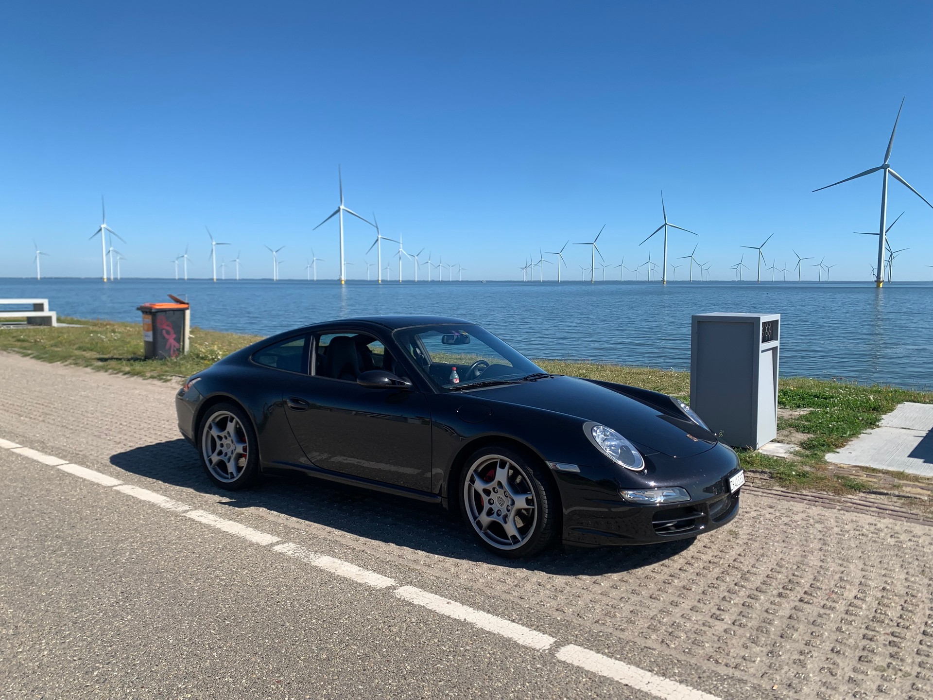PORSCHE 911 Carrera S-image-2