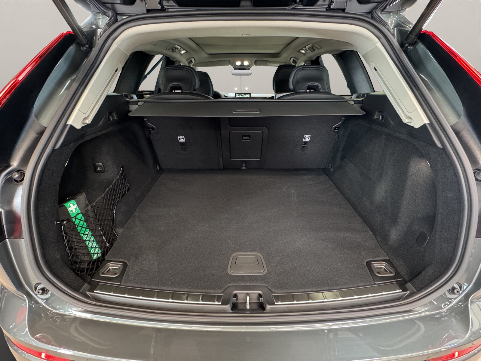 VOLVO XC60 2.0 T8 TE Ultra Dark eAWD-image-15