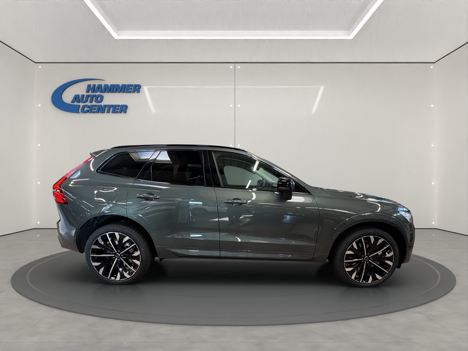 VOLVO XC60 2.0 T8 TE Ultra Dark eAWD-image-1