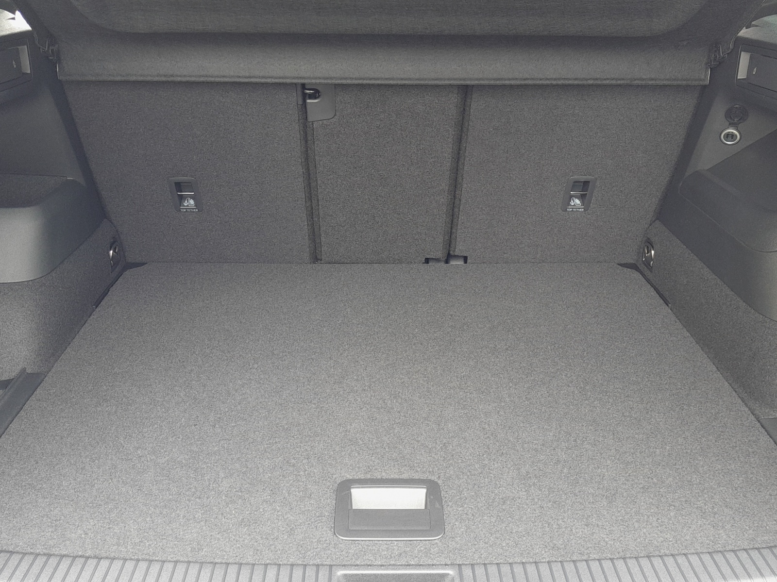 VW Tiguan 2.0 TDI SCR R-Line 4Motion DSG-image-12