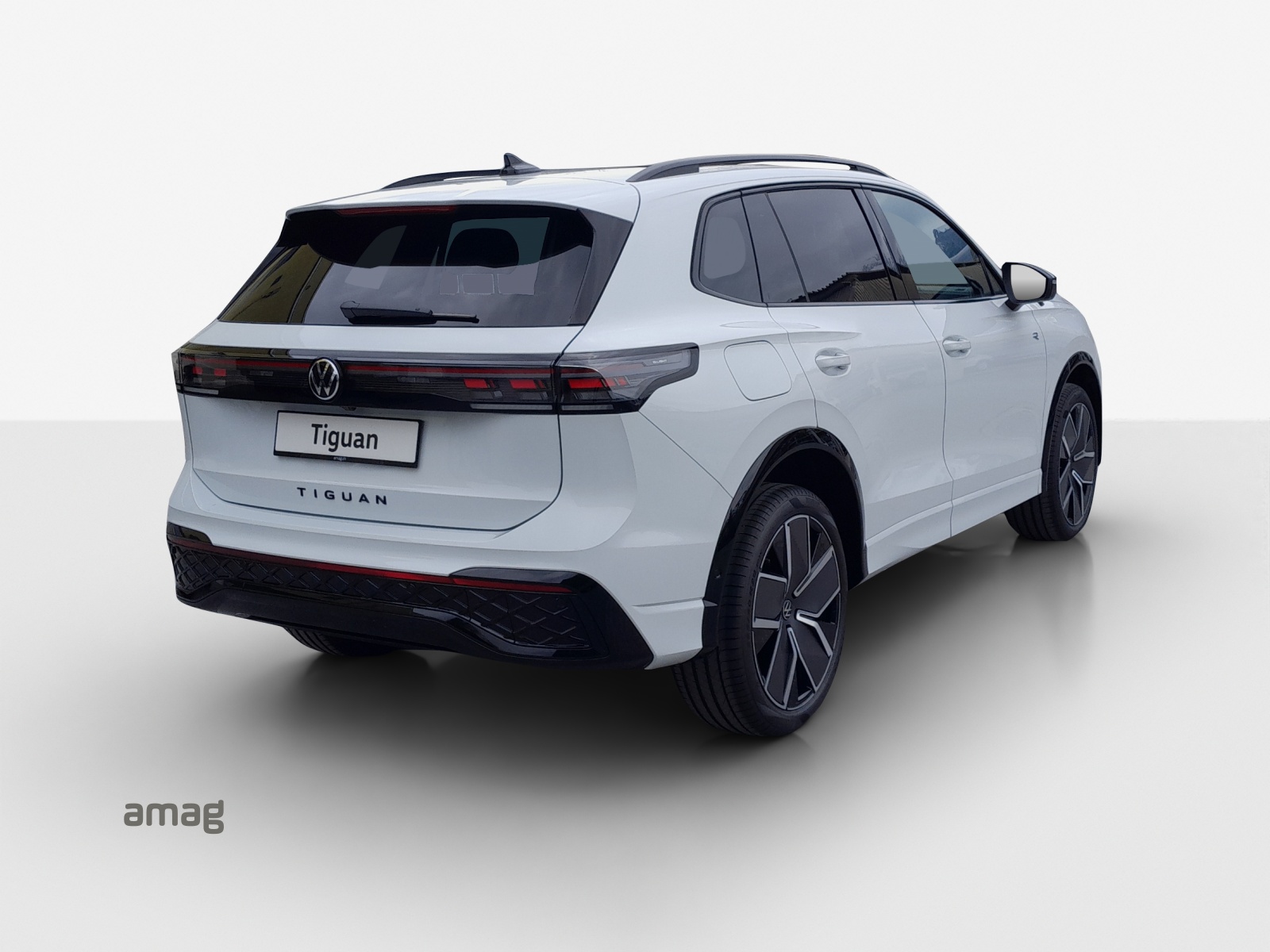 VW Tiguan 2.0 TDI SCR R-Line 4Motion DSG-image-4