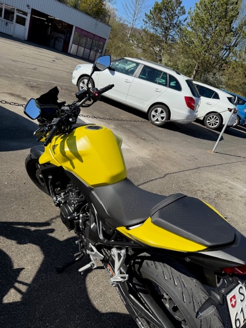HONDA CB 750 Hornet (35kW)-showroom-element-1