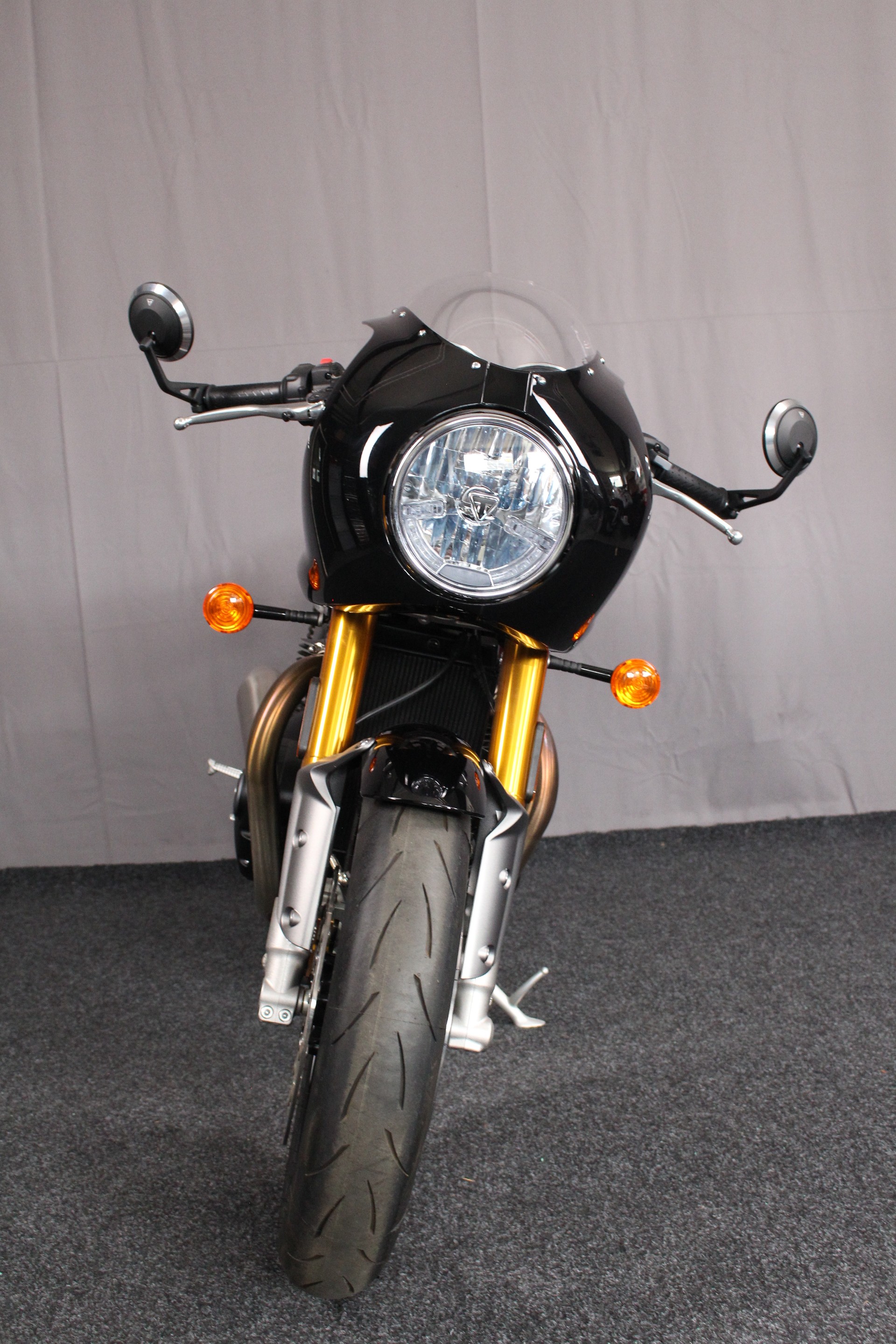 TRIUMPH Thruxton 1200 i RS Special Edition-image-8