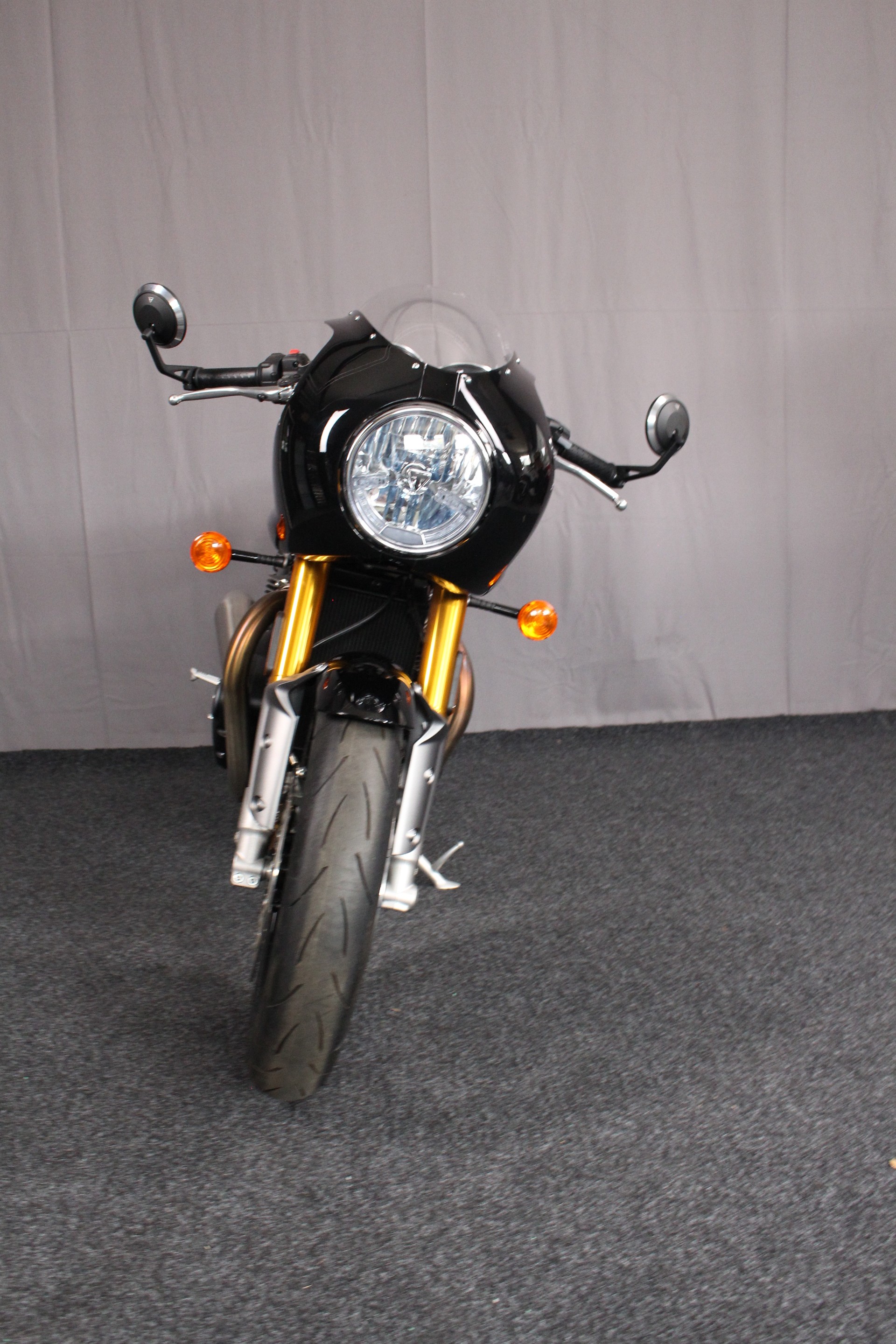 TRIUMPH Thruxton 1200 i RS Special Edition-image-10