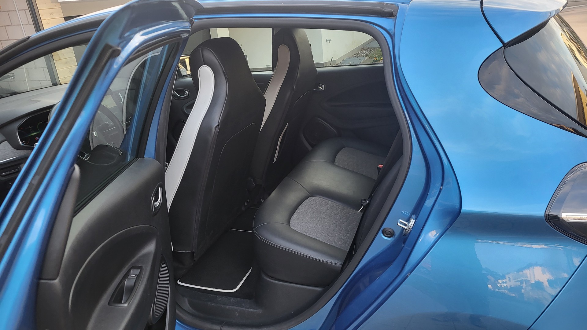 RENAULT Zoe Intens R135 (Batterie Miete)-image-2