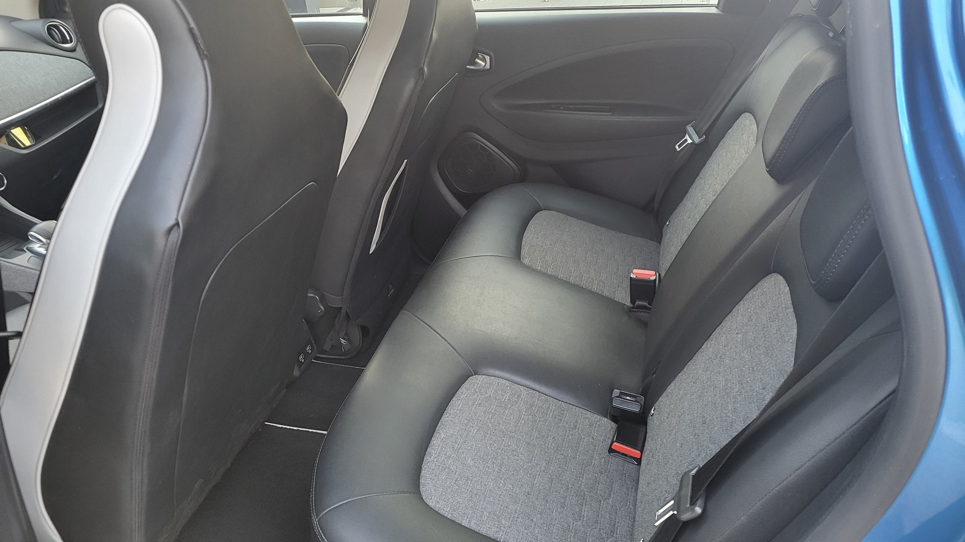 RENAULT Zoe Intens R135 (Batterie Miete)-image-3