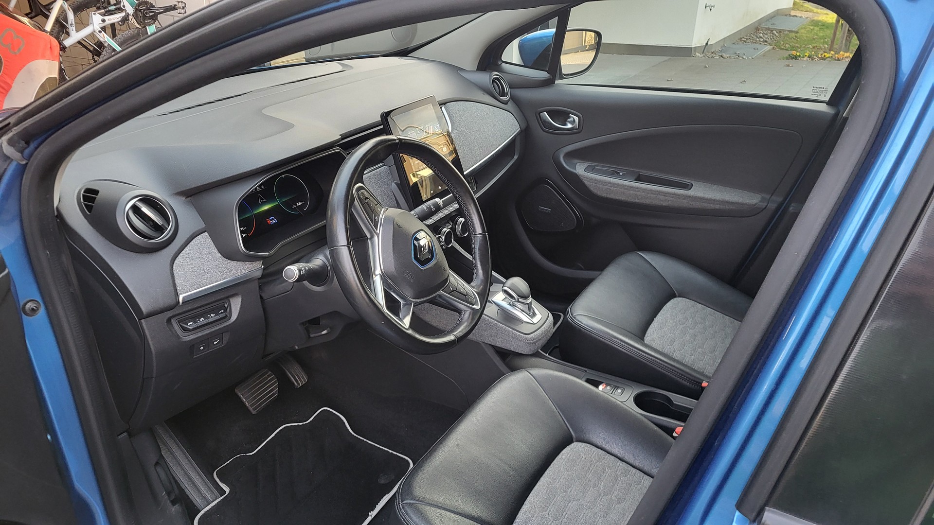 RENAULT Zoe Intens R135 (Batterie Miete)-image-1
