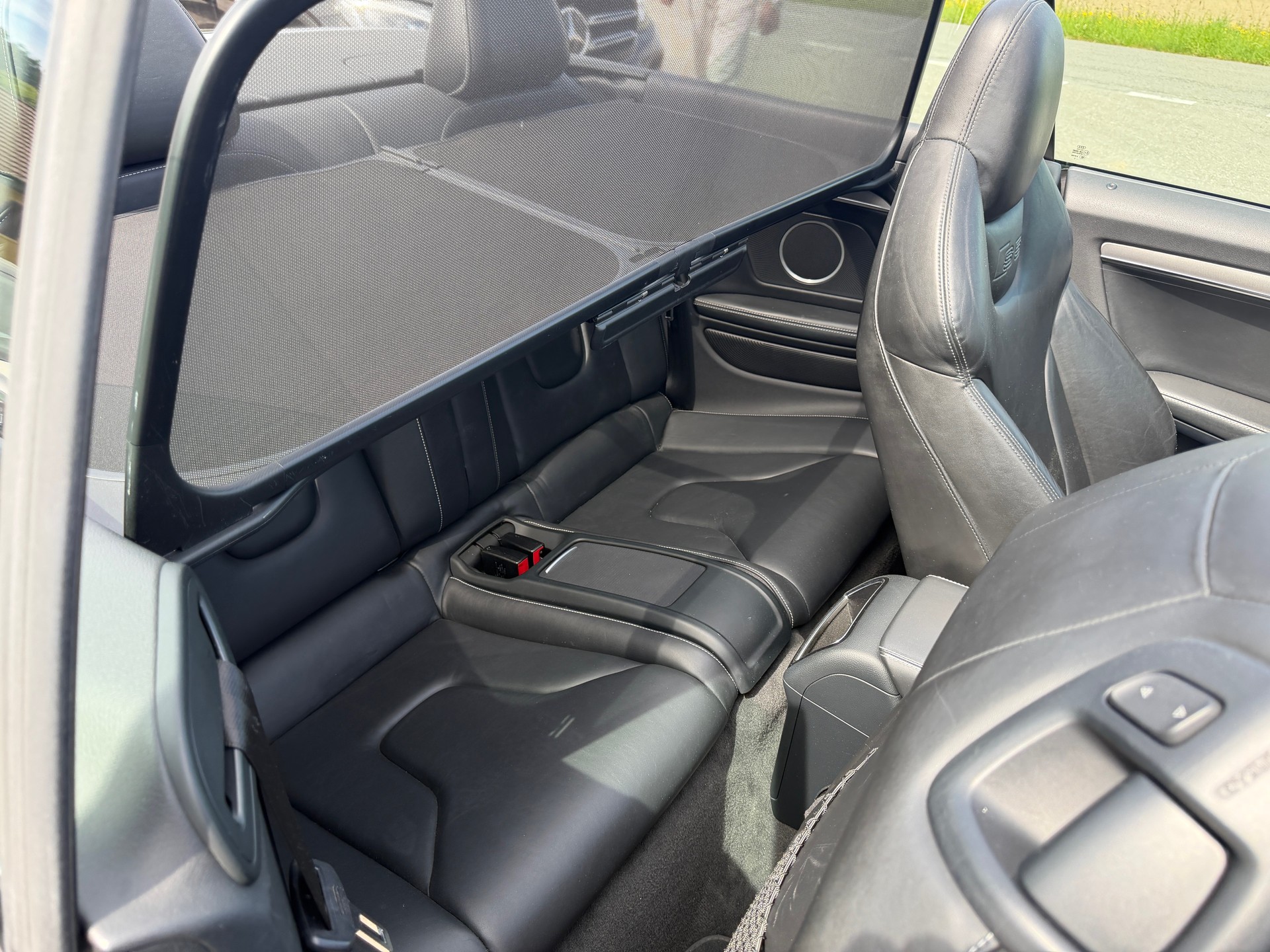 AUDI S5 Cabrio 3.0 TFSI quattro S-tronic-image-10