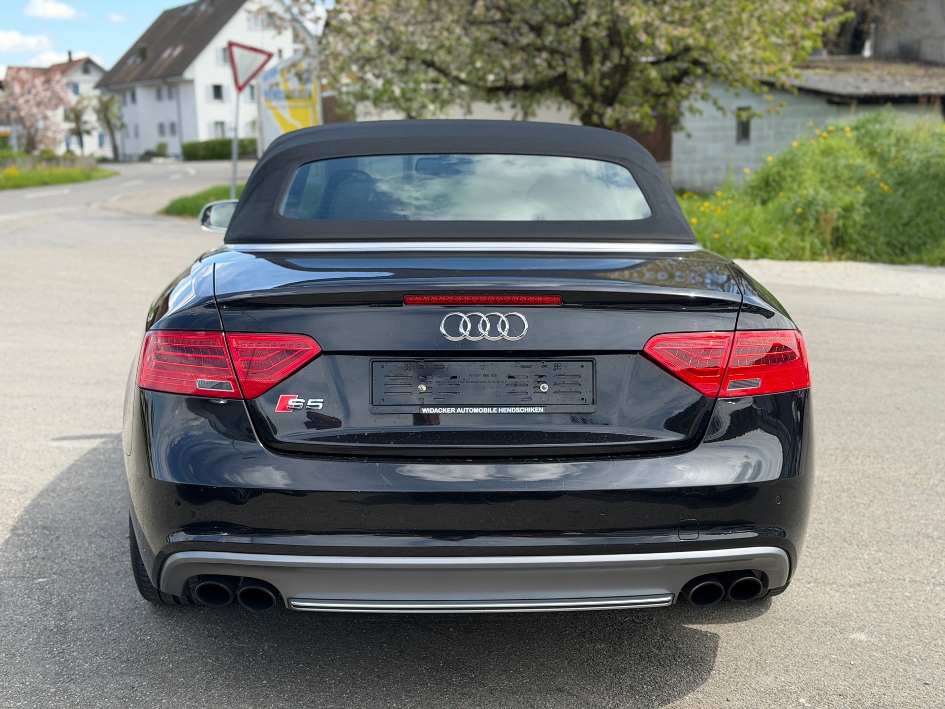 AUDI S5 Cabrio 3.0 TFSI quattro S-tronic-image-3