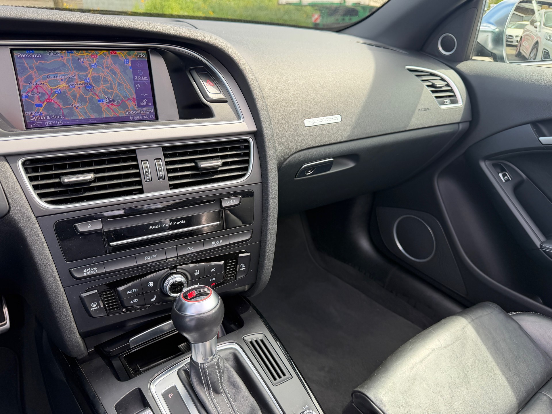 AUDI S5 Cabrio 3.0 TFSI quattro S-tronic-image-9