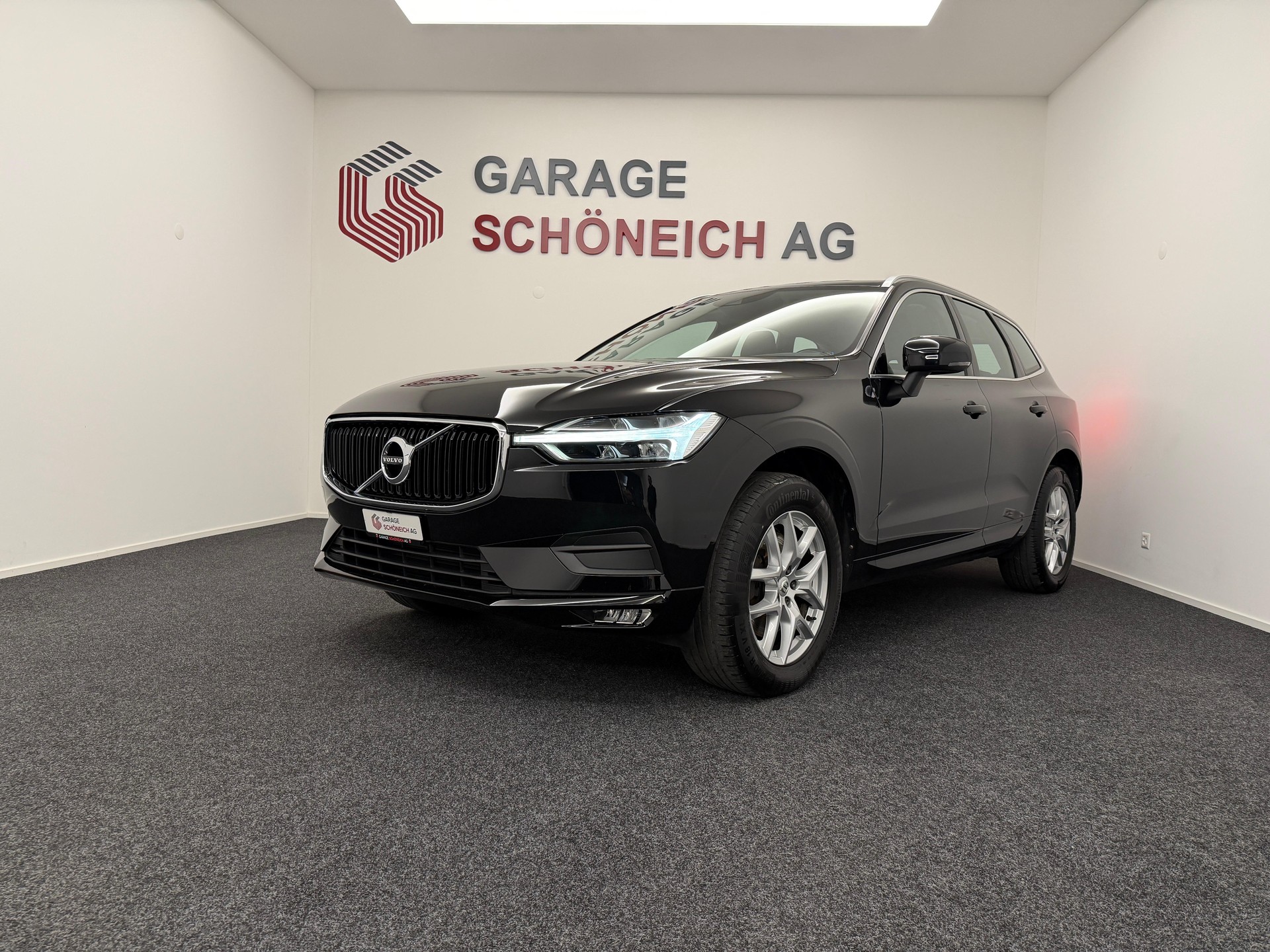 VOLVO XC60 2.0 B4 MH Momentum AWD-image-0