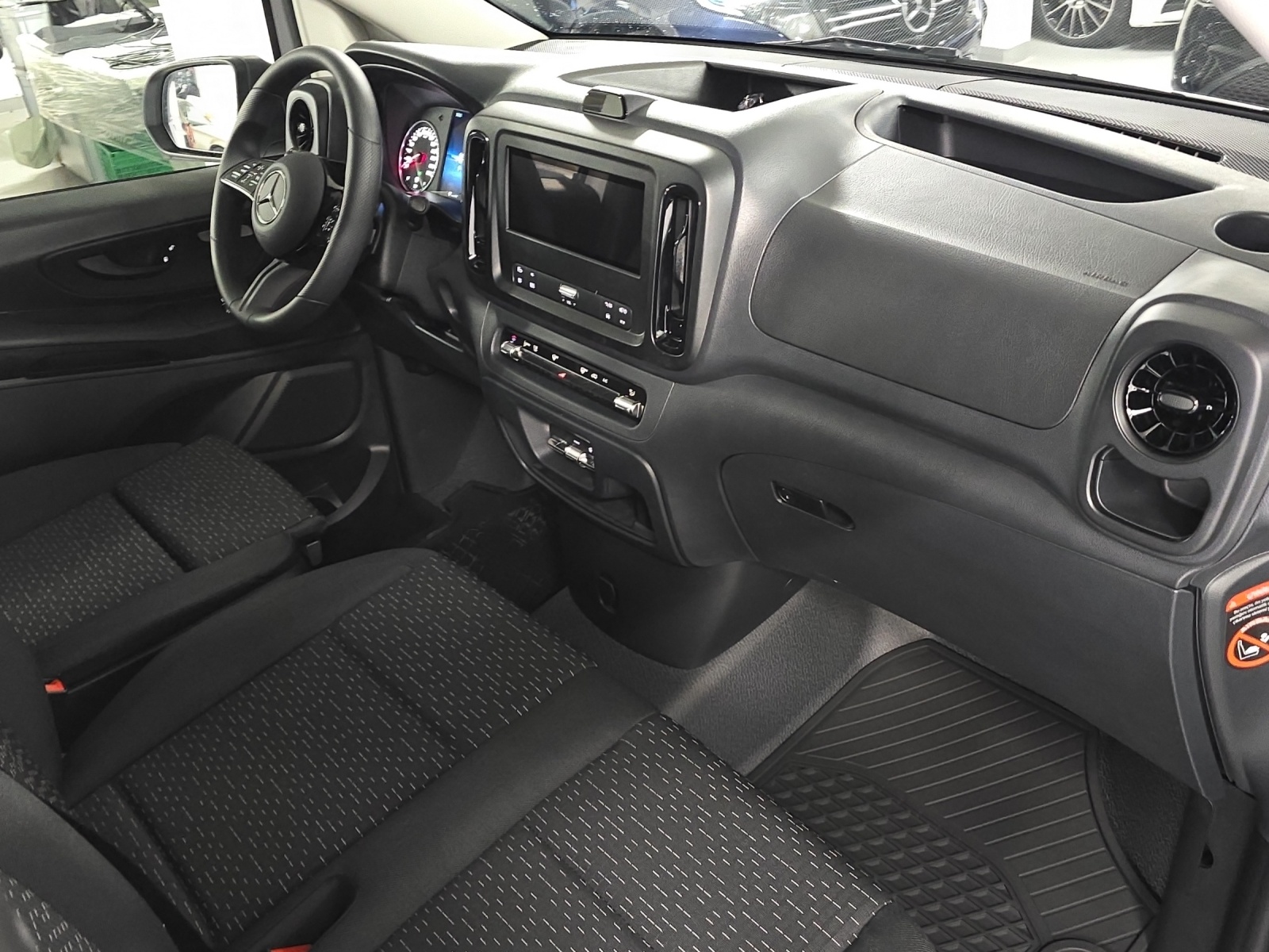 MERCEDES-BENZ Vito 114 Kaw. L 2.0 CDI Pro Worker-image-11